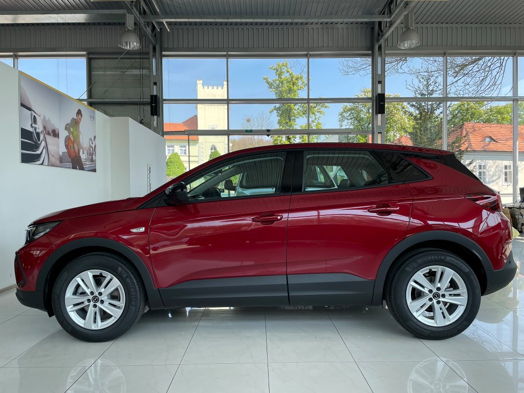 Opel Grandland 1,2 Turbo 130k AT8 + ZP zdarma Opel Grandland