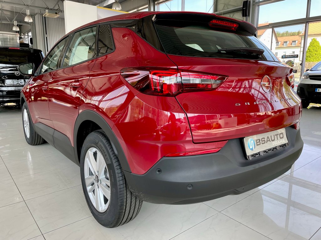 Opel Grandland 1,2 Turbo 130k AT8 + ZP zdarma Opel Grandland