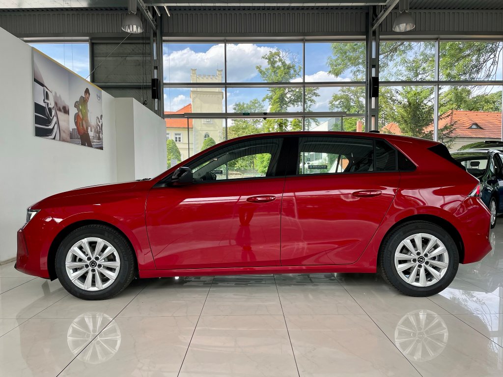 Opel Astra Edition 1,2 Turbo MT6 Opel Astra