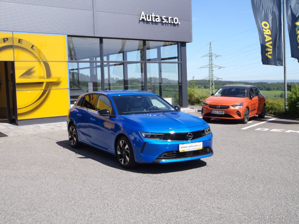 Opel Astra Elegance 1.2 Turbo 96kW Opel Astra