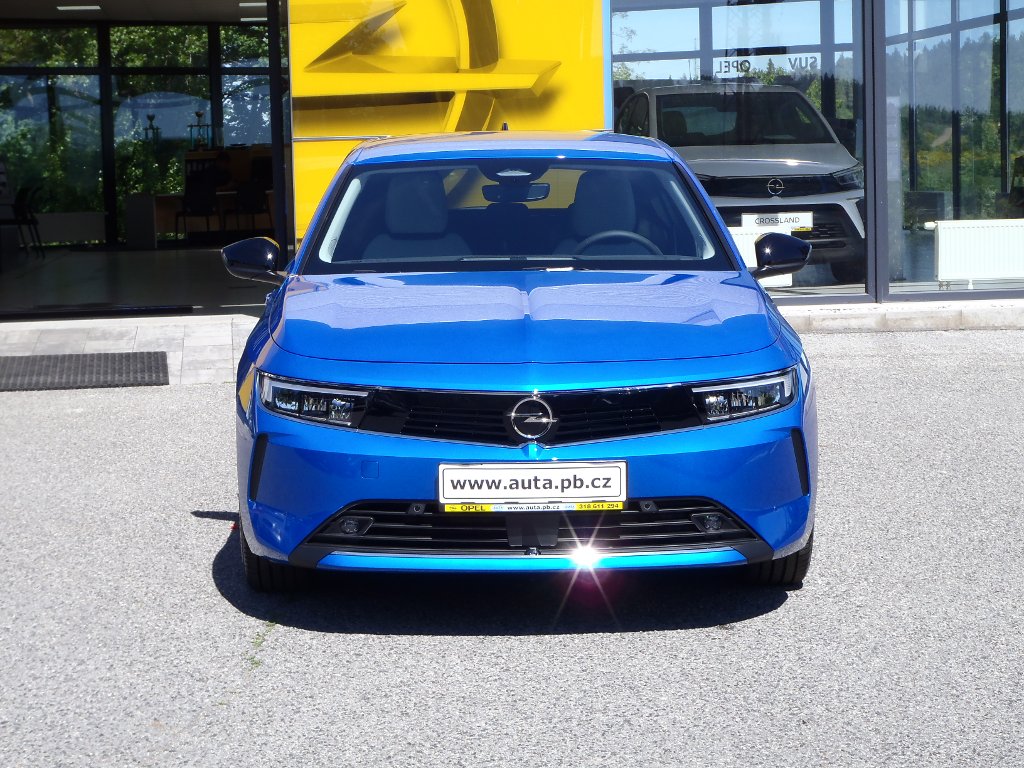 Opel Astra Elegance 1.2 Turbo 96kW Opel Astra