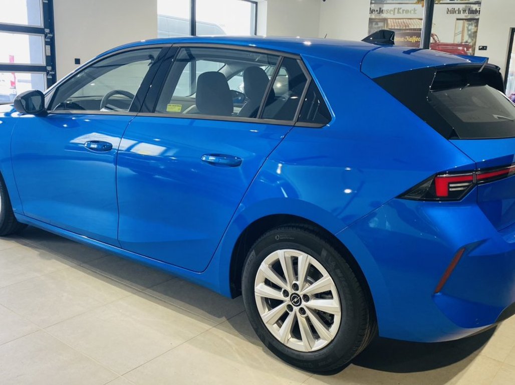Opel Astra Edition HB 1.2 TURBO 96kW MT6 Opel Astra