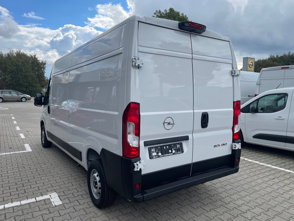 Opel Movano Van 3300 L2H2 2.2 CDTi 140k Opel Movano