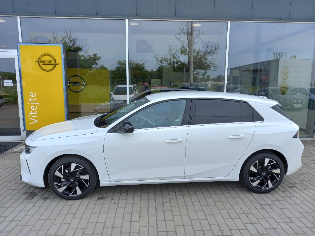 Opel Astra Elegance HB 1.2XHT (96 kW) MT6 Opel Astra
