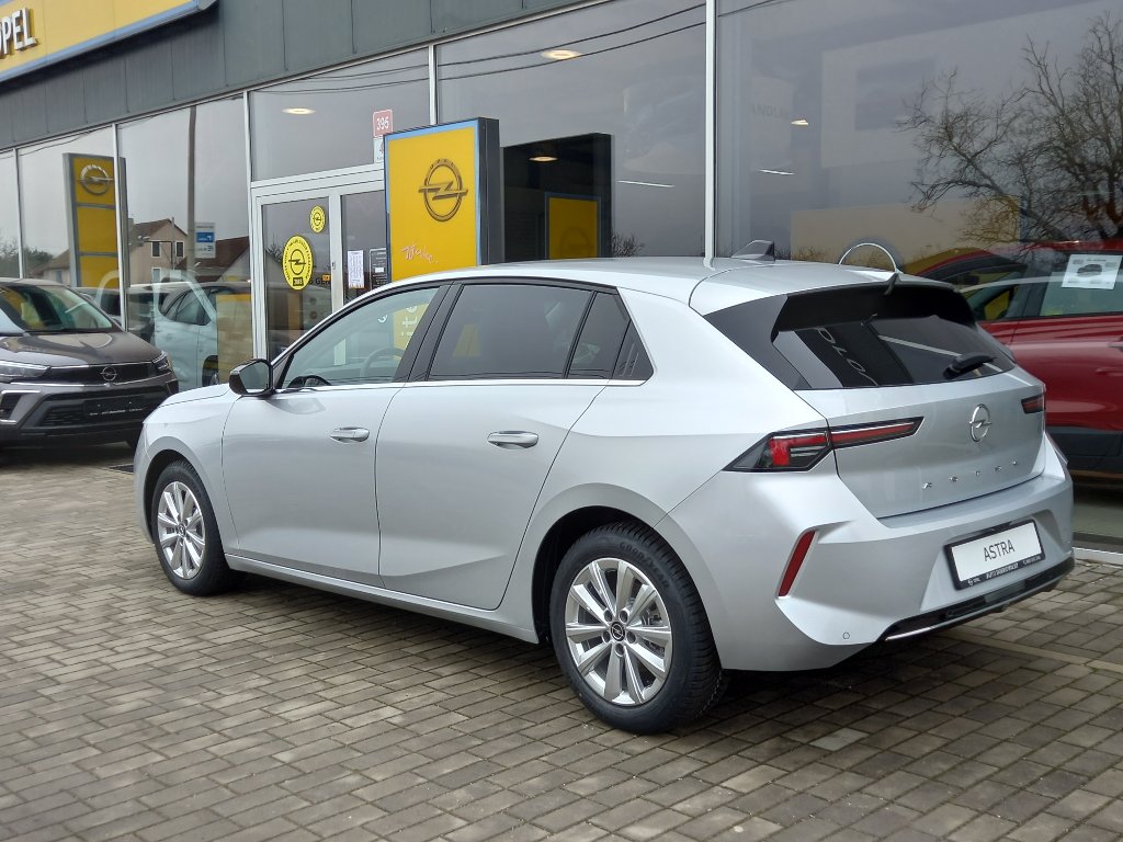 Opel Astra Elegance HB 1.2XHT (81 kW) MT6 Opel Astra