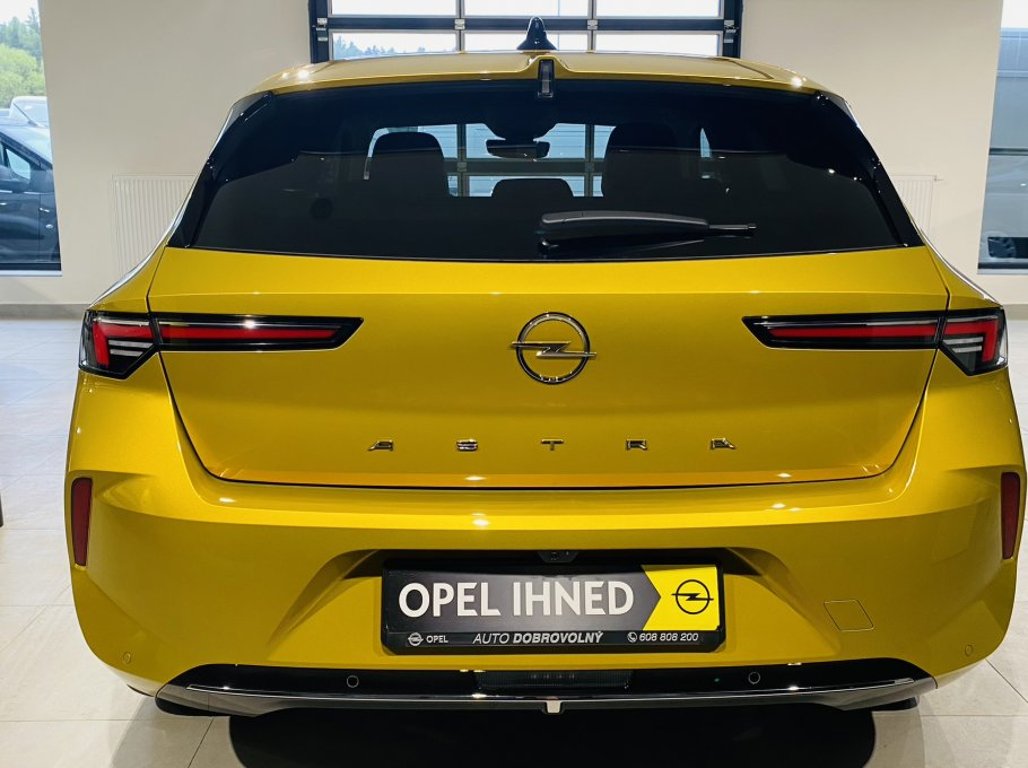 Opel Astra Elegance HB 1.2 TURBO 81kW Opel Astra