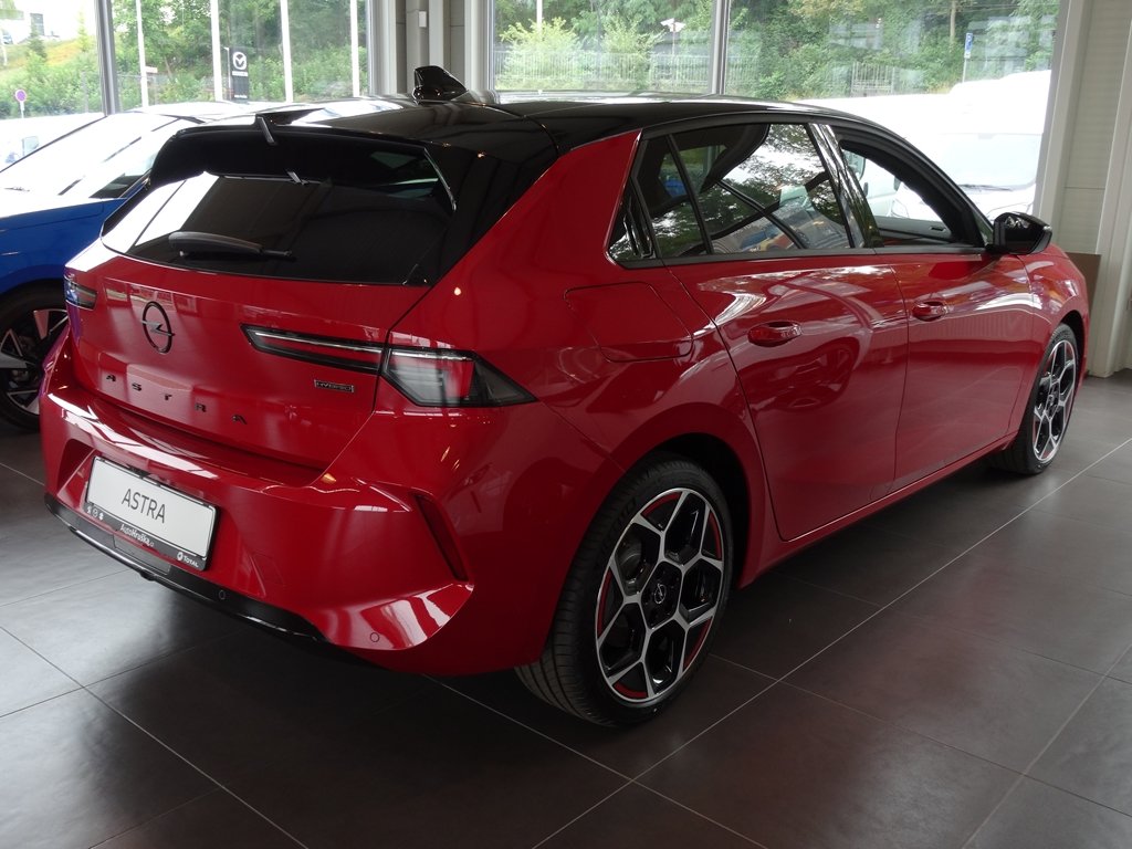 Opel Astra GS-Line PHEV 180k EAT8 Opel Astra