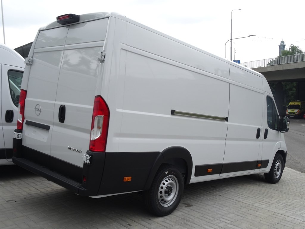 Opel Movano Van 3500 L4H2 2.2 CDTi 180K M6 Opel Movano