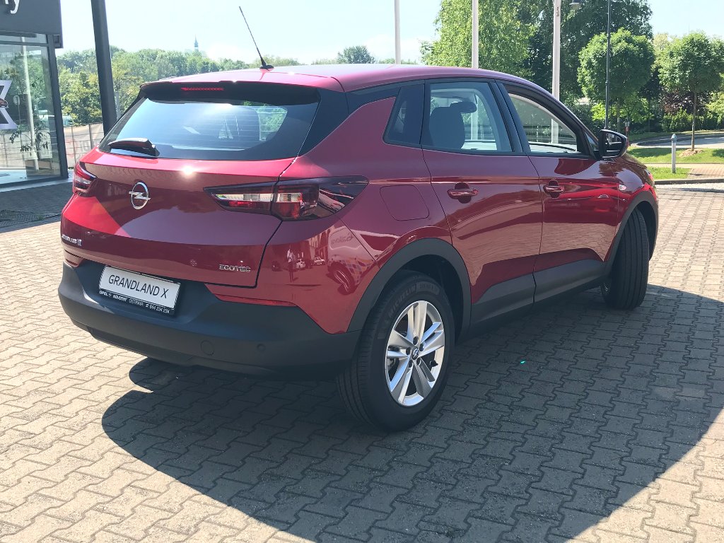 Opel Grandland X Smile 1.2 Turbo 96 kW MT-6 Opel Grandland X
