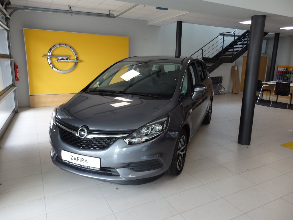 Opel Zafira Plus 7 míst 1,6 Turbo Opel Zafira