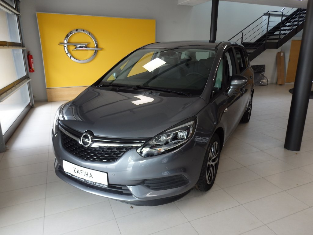 Opel Zafira Plus 7 míst 1,6 Turbo Opel Zafira