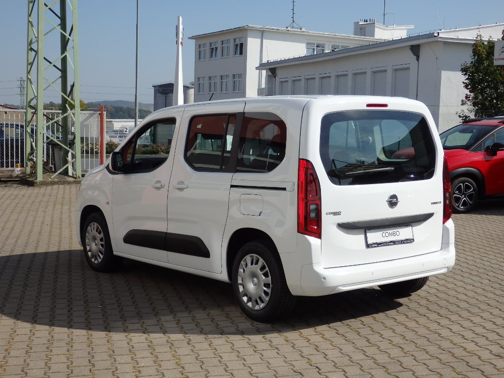 Opel Combo Life Enjoy 1.5 CDTi 130k Opel Combo