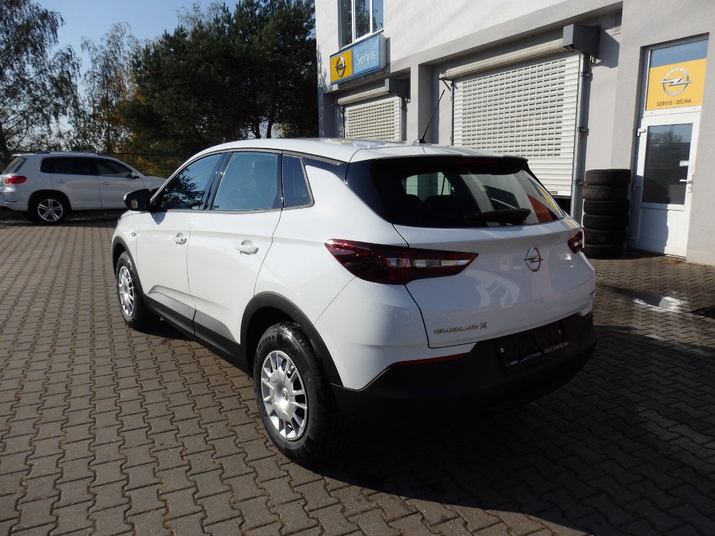 Opel Grandland X Selection 1.2turbo 130k Opel Grandland X