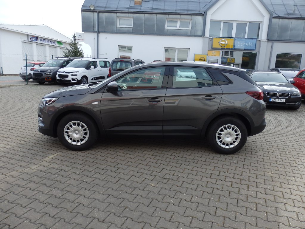 Opel Grandland X Selection 1.2turbo 130k Opel Grandland X