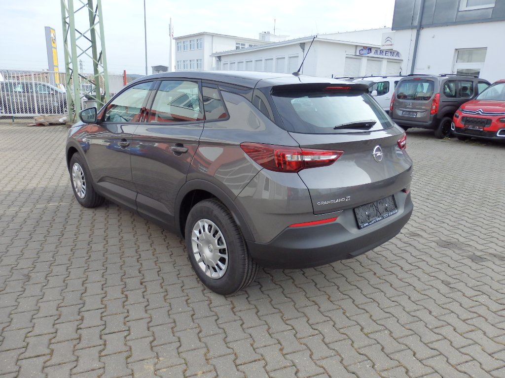 Opel Grandland X Selection 1.2turbo 130k Opel Grandland X