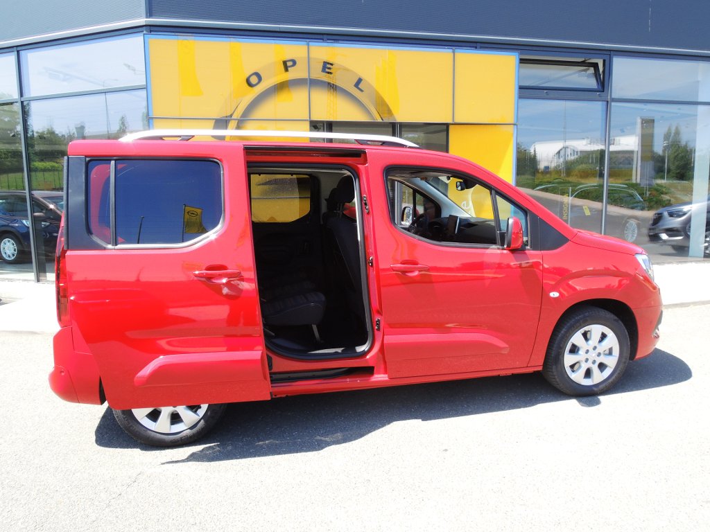 Opel Combo INNOVATION L1H1 1,5TD 130k AT8 Opel Combo