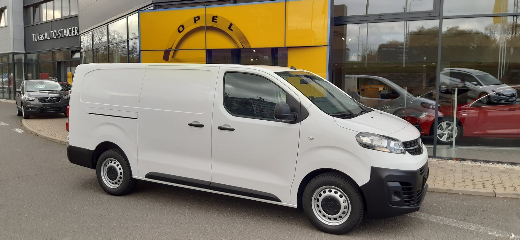 Opel Vivaro VAN ENJOY L2H1 2,0 CDTI 122K Opel Vivaro