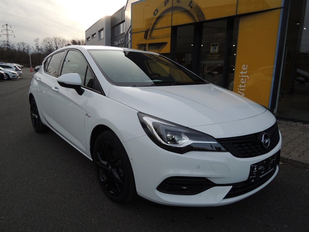 Opel Astra Elegance 1.5CDTi 90kW/122k AT9 Opel Astra