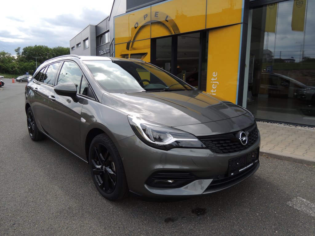 Opel Astra Elegance 1.4T 107kw/145k CVT Opel Astra
