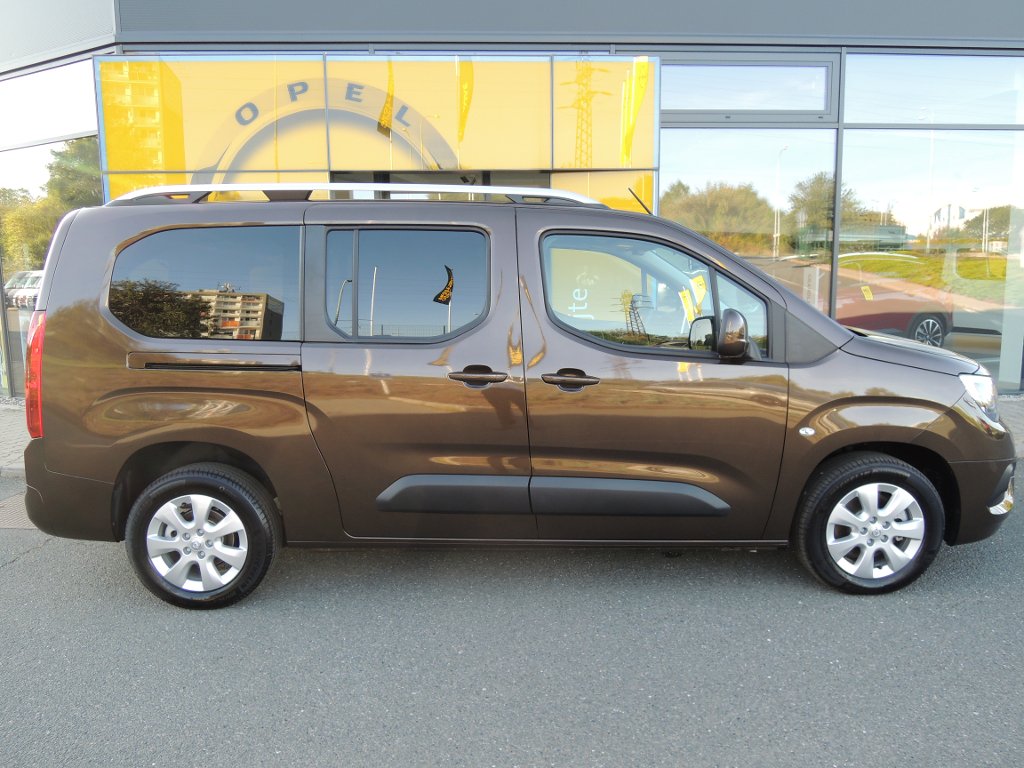 Opel Combo Enjoy L2H1 1.5CDTI 130k AT8 Opel Combo