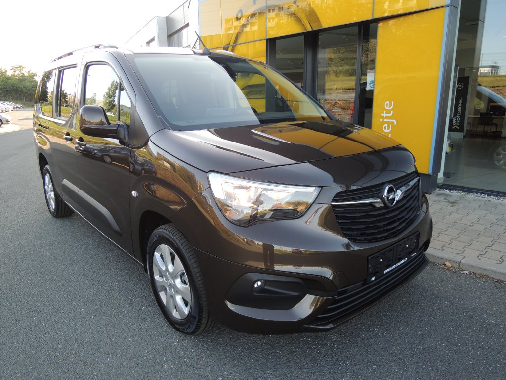 Opel Combo Enjoy L2H1 1.5CDTI 130k AT8 Opel Combo