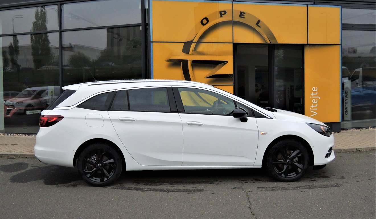 Opel Astra Elegance ST 1.2T (107kW/145hp) Opel Astra