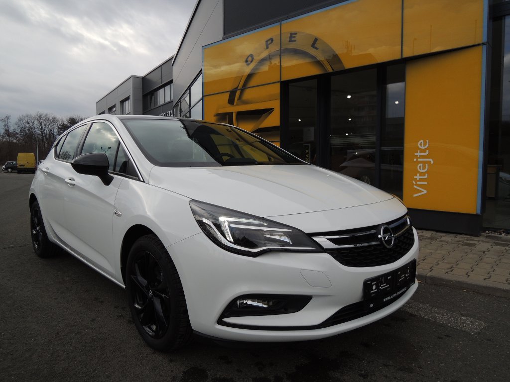 Opel Astra Innovation 1,4T 110kW/150k MT6 Opel Astra