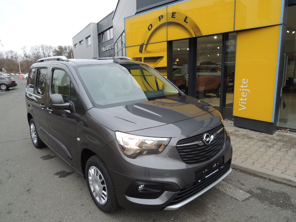 Opel Combo INNOVATION L1H1 1,5 CDTI 102K Opel Combo