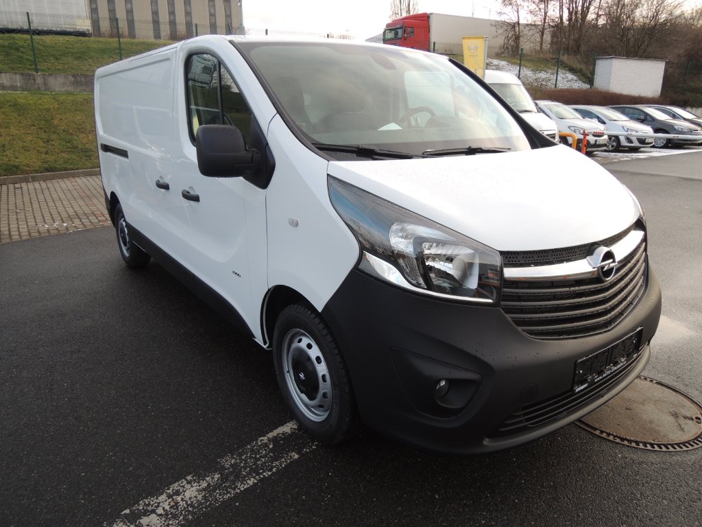 Opel Vivaro VAN L2H1 2,9T 95K OBLOŽENÍ Opel Vivaro