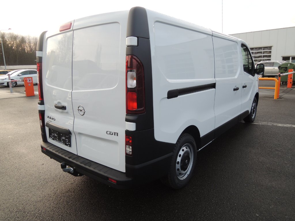 Opel Vivaro VAN L2H1 2,9T 95K OBLOŽENÍ Opel Vivaro