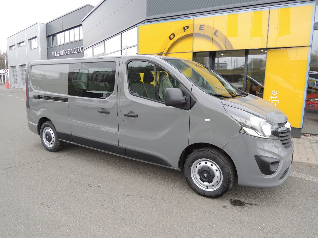 Opel Vivaro CREW VAN L2H1 6 MÍST 120K MT6 Opel Vivaro