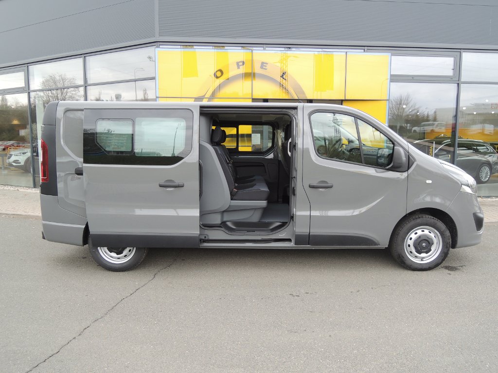 Opel Vivaro CREW VAN L2H1 6 MÍST 120K MT6 Opel Vivaro