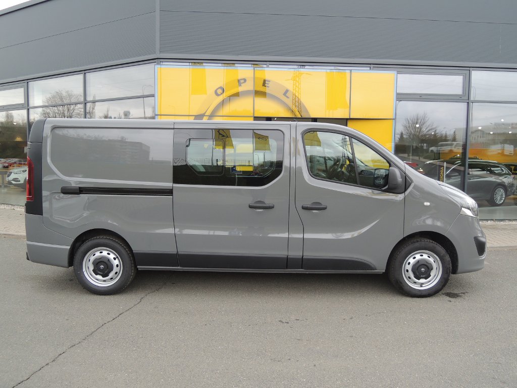 Opel Vivaro CREW VAN L2H1 6 MÍST 120K MT6 Opel Vivaro