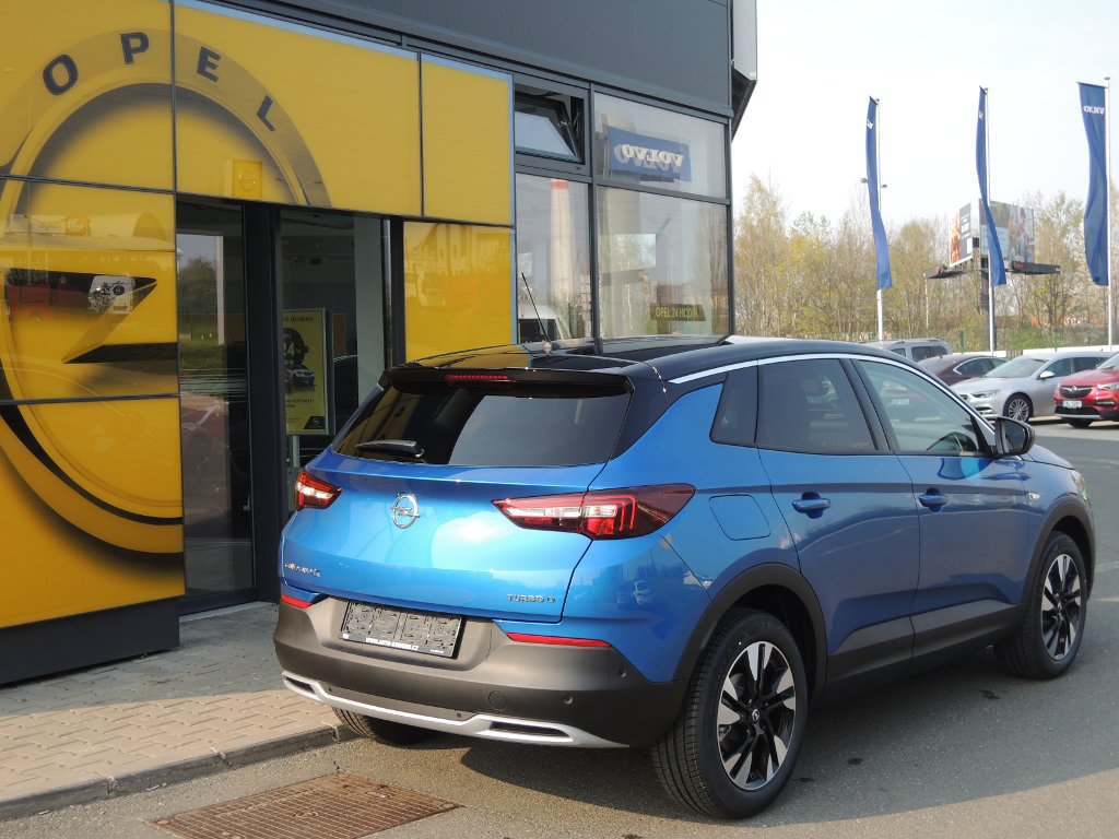 Opel Grandland X 120 LET 1.5 CDTi 96kW/130k AT8 Opel Grandland X