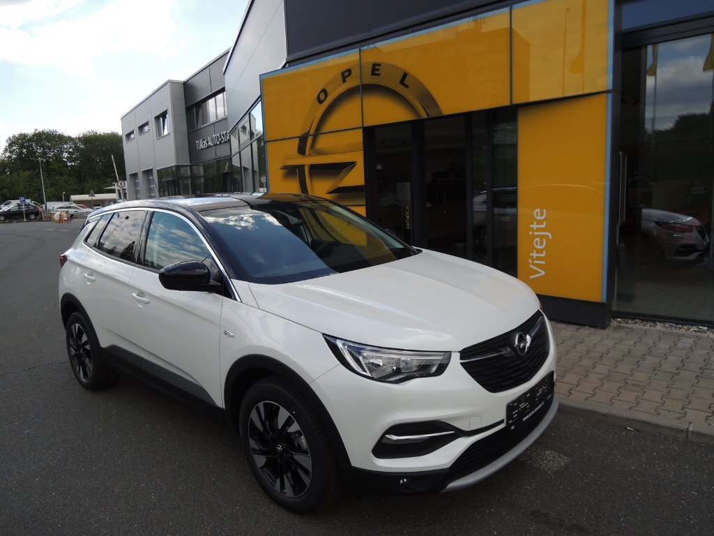 Opel Grandland X 120 LET 1.2T 130k AT8 Opel Grandland X