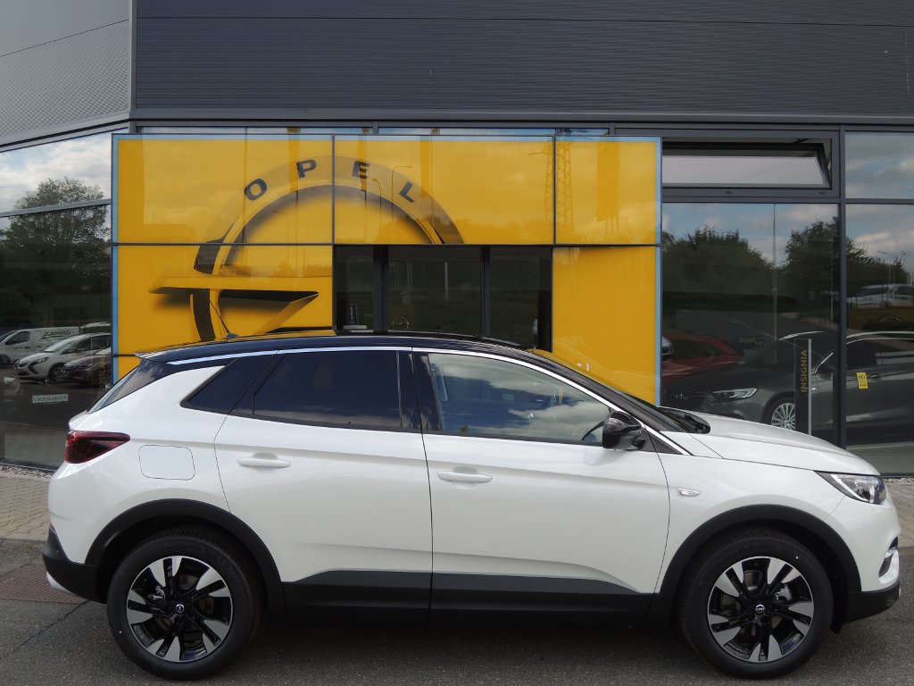 Opel Grandland X 120 LET 1.2T 130k AT8 Opel Grandland X