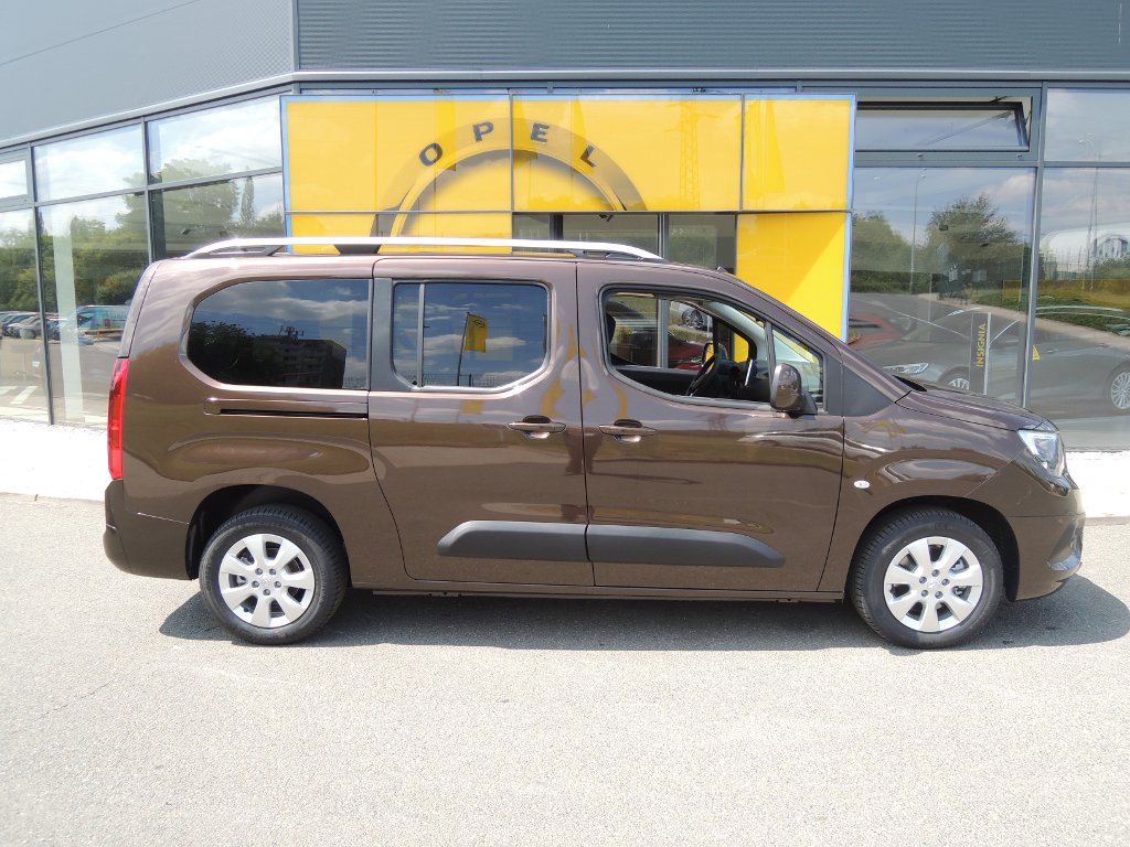 Opel Combo ENJOY L2H1 1,2T 81KW/110K MT6 Opel Combo