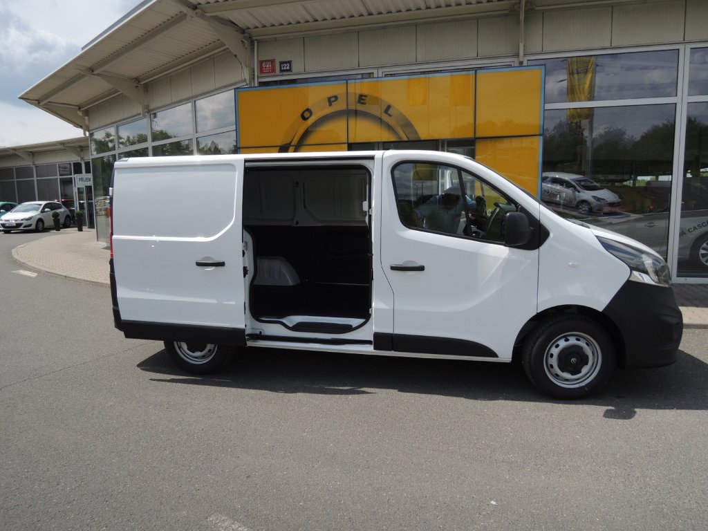 Opel Vivaro VAN L1H1 88kW/120K PODLAHA Opel Vivaro