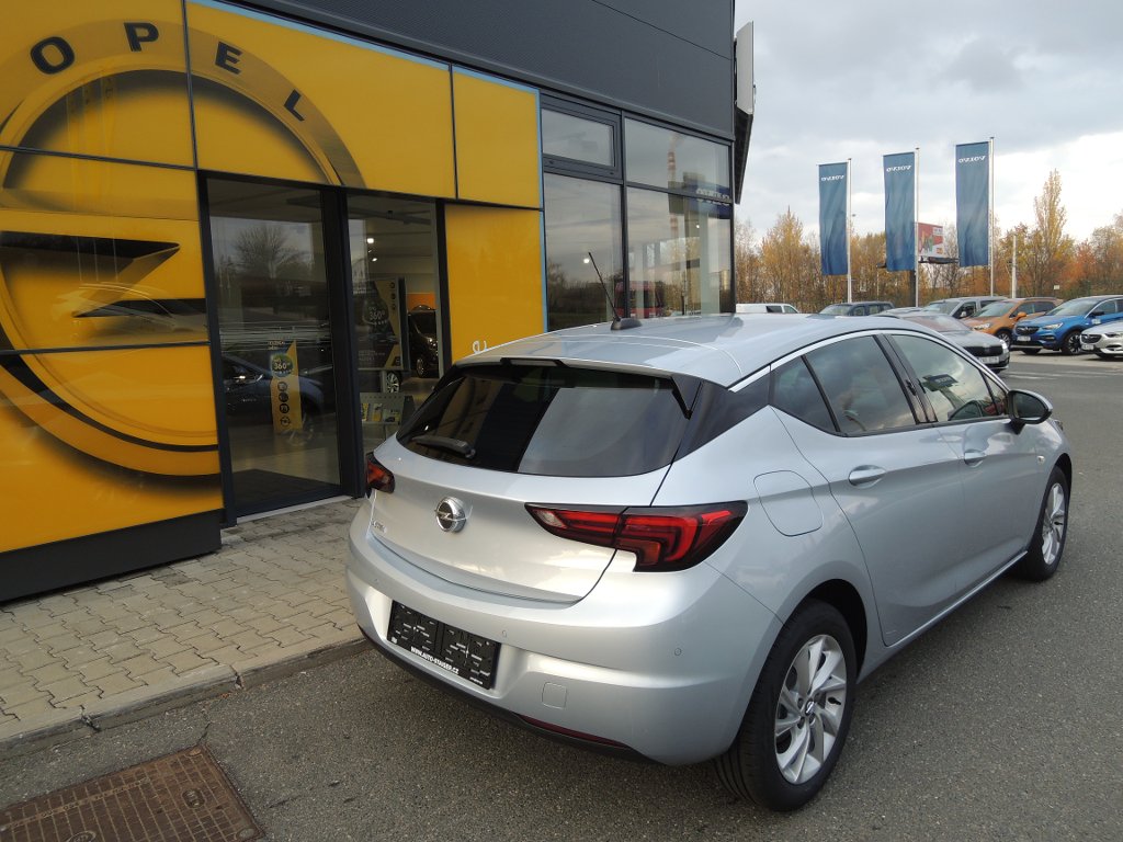 Opel Astra Elegance 1.2T 107kW/145k MT6 Opel Astra