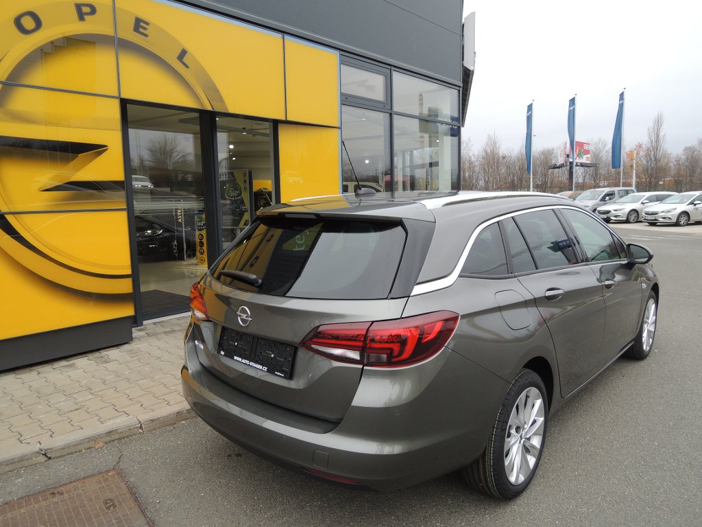 Opel Astra Elegance 1.4T 107kw/145k CVT Opel Astra