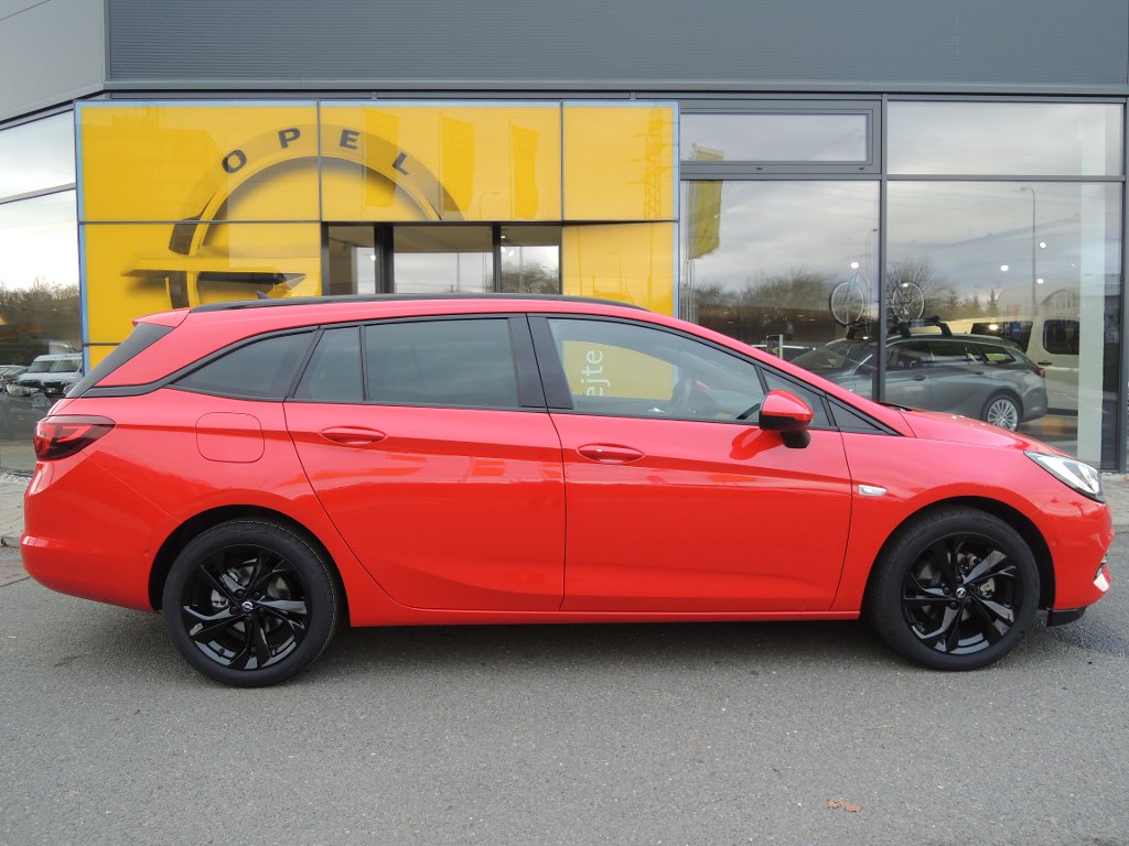 Opel Astra Elegance 1.4T 107kW/145k CVT Opel Astra