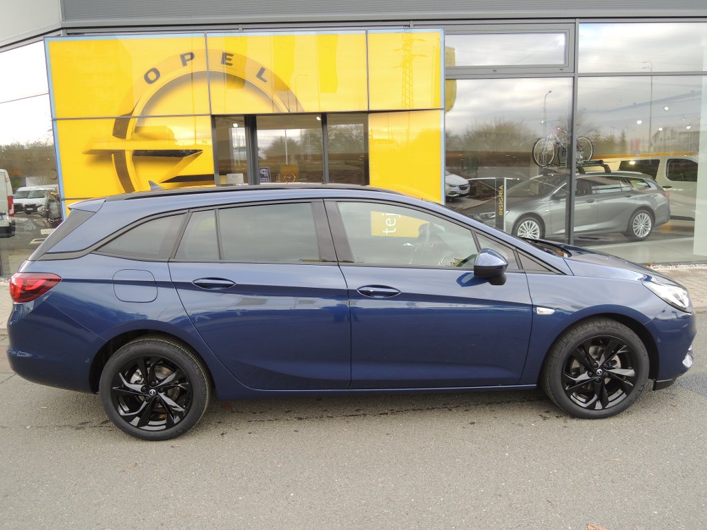 Opel Astra Elegance 1.4T 107kW/145k CVT Opel Astra