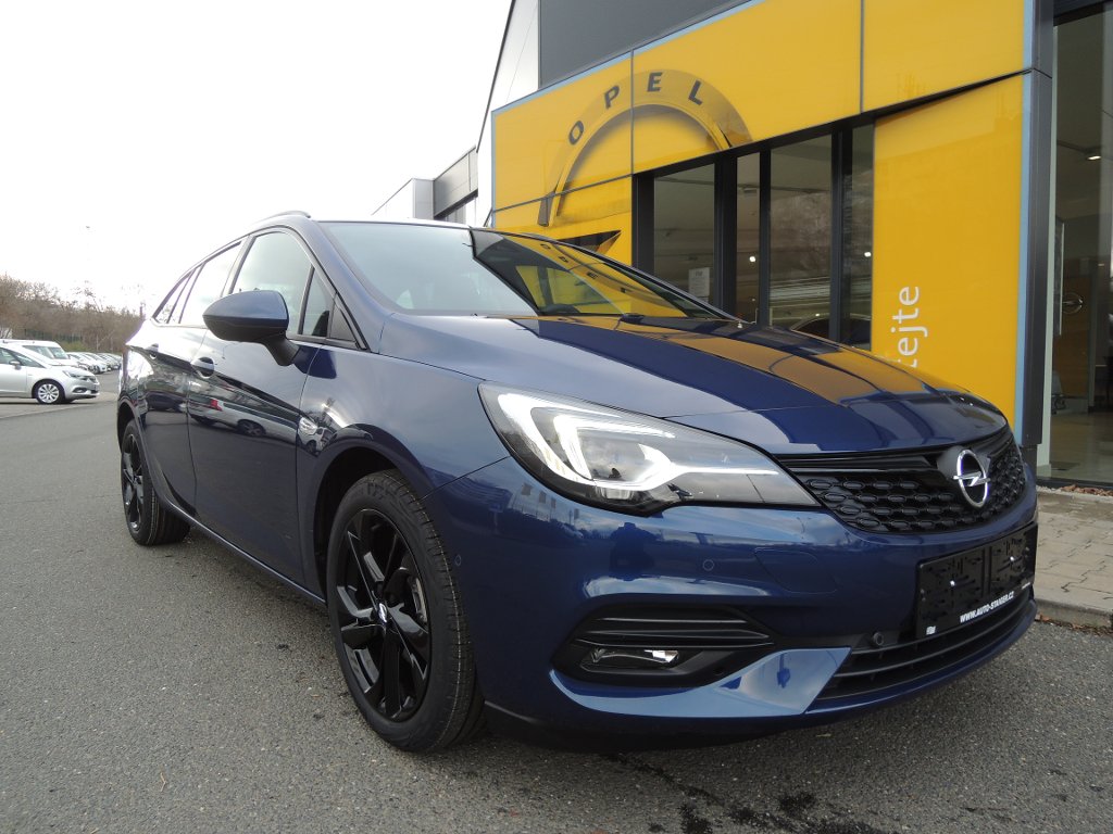 Opel Astra Elegance 1.4T 107kW/145k CVT Opel Astra