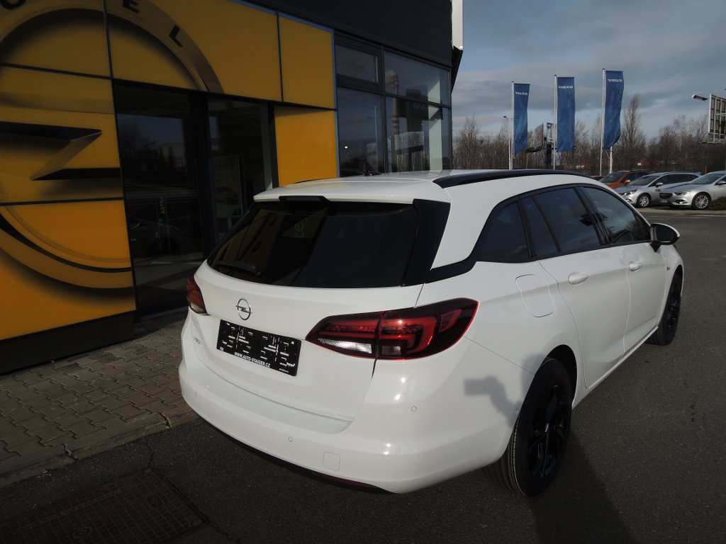 Opel Astra Elegance 1.5CDTi 90kW/122k AT9 Opel Astra