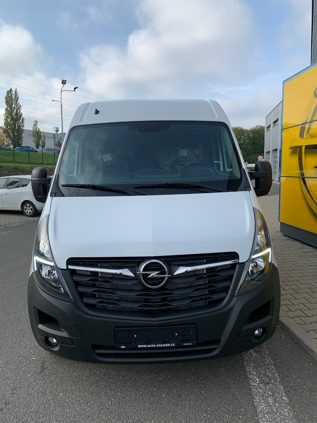 Opel Movano VAN L2H2 3,5T 99kW/135K MT6 Opel Movano