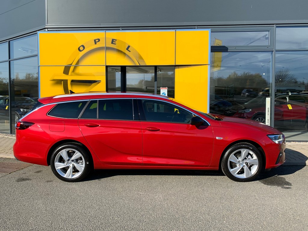 Opel Insignia ST GS line 2,0T 147kW/200k AT9 Opel Insignia