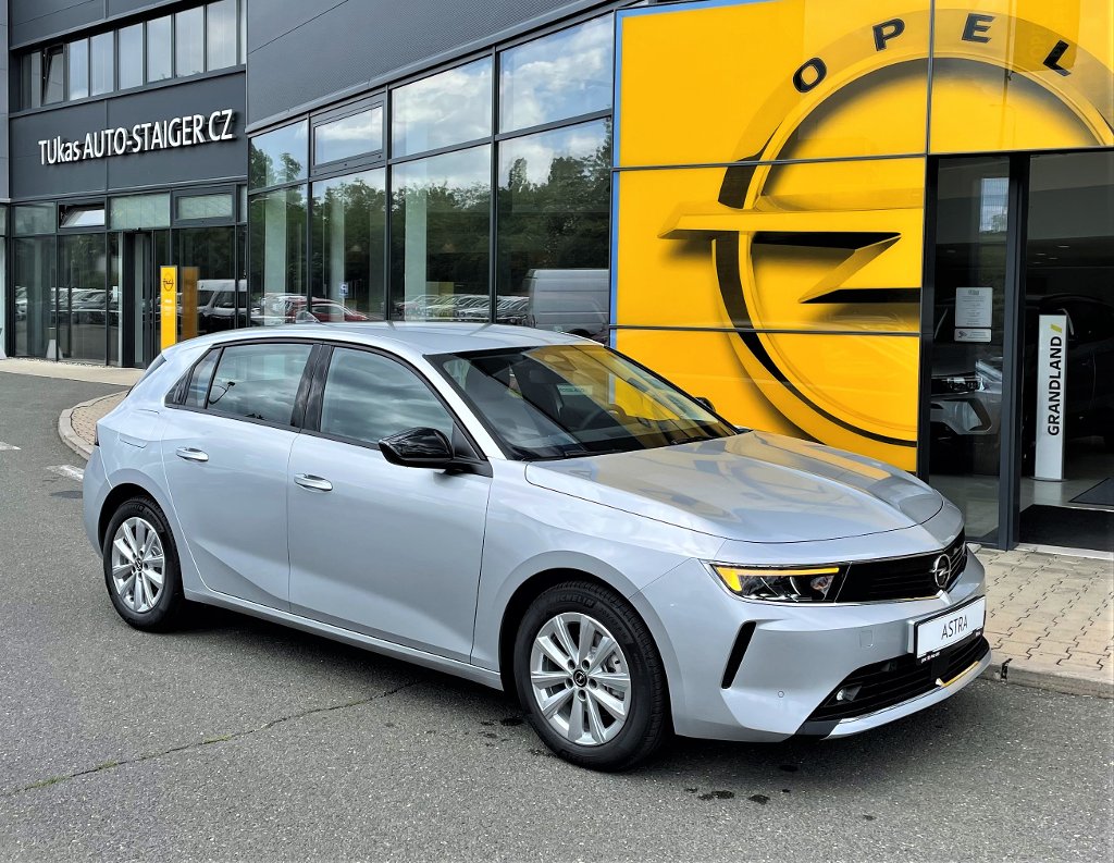 Opel Astra Edition HB 1.2T MT6 96kW/130Hp Opel Astra