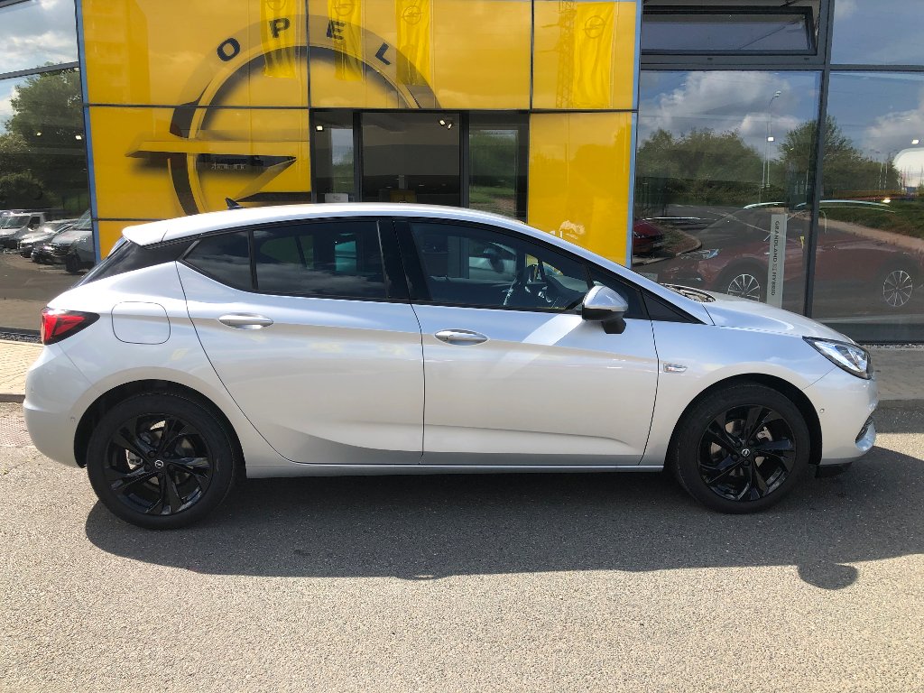 Opel Astra K HB Elegance 1,2T 96kW/130k Opel Astra