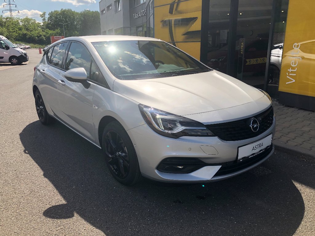 Opel Astra K HB Elegance 1,2T 96kW/130k Opel Astra