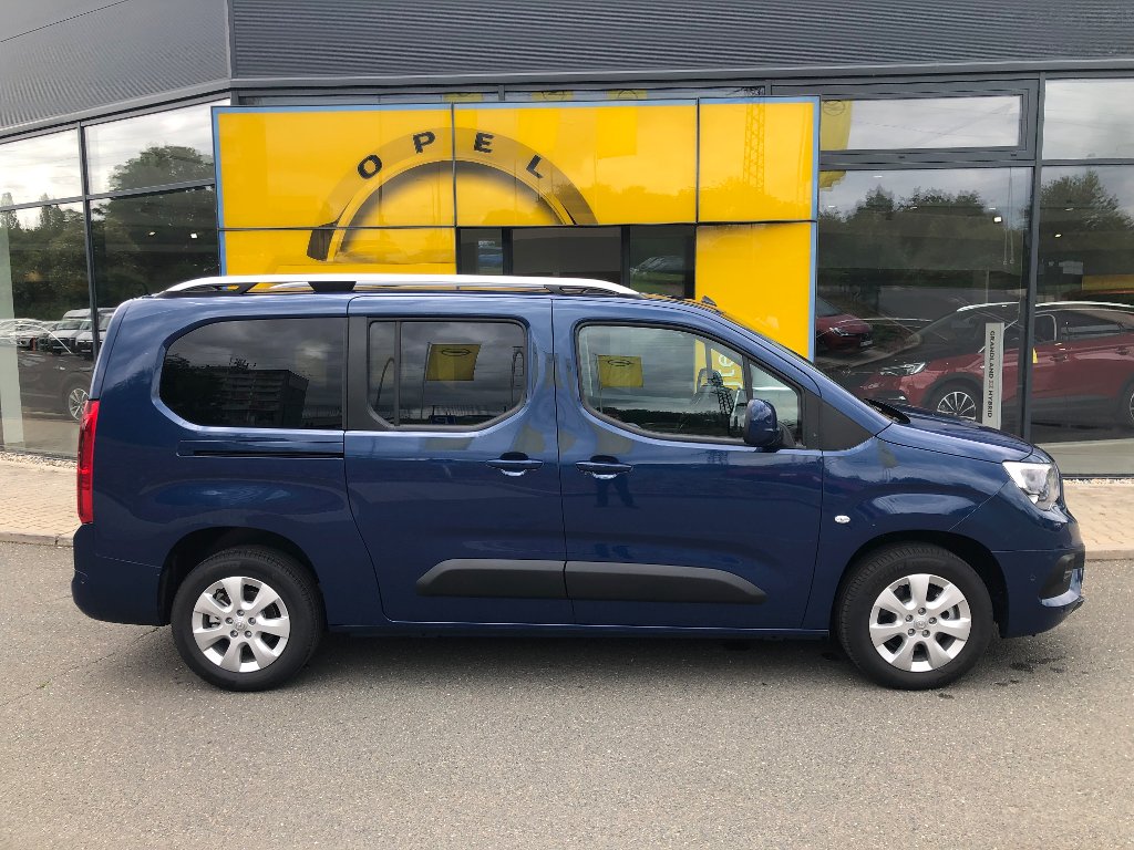Opel Combo Enjoy L2H1 1.5CDTI 130k AT8 Opel Combo
